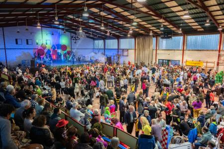 Imagen Mañá celébrase a gran festa de entroido en Oleiros con concurso de...